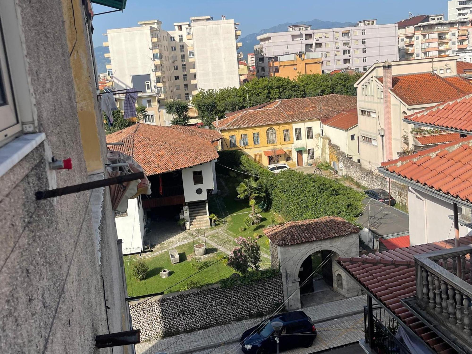 Apartament Erli *